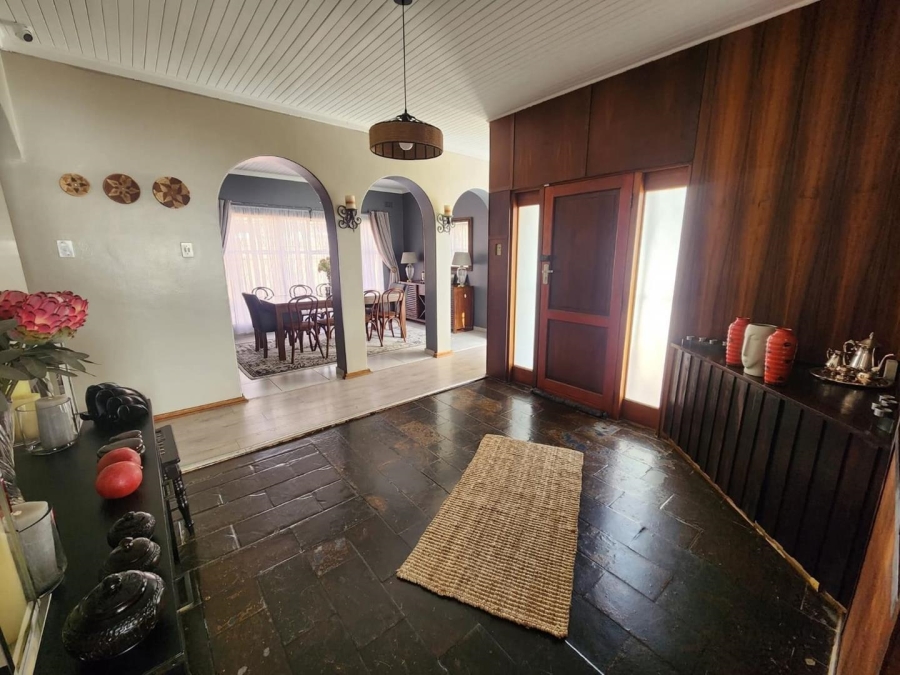 4 Bedroom Property for Sale in Hillcrest Northern Cape